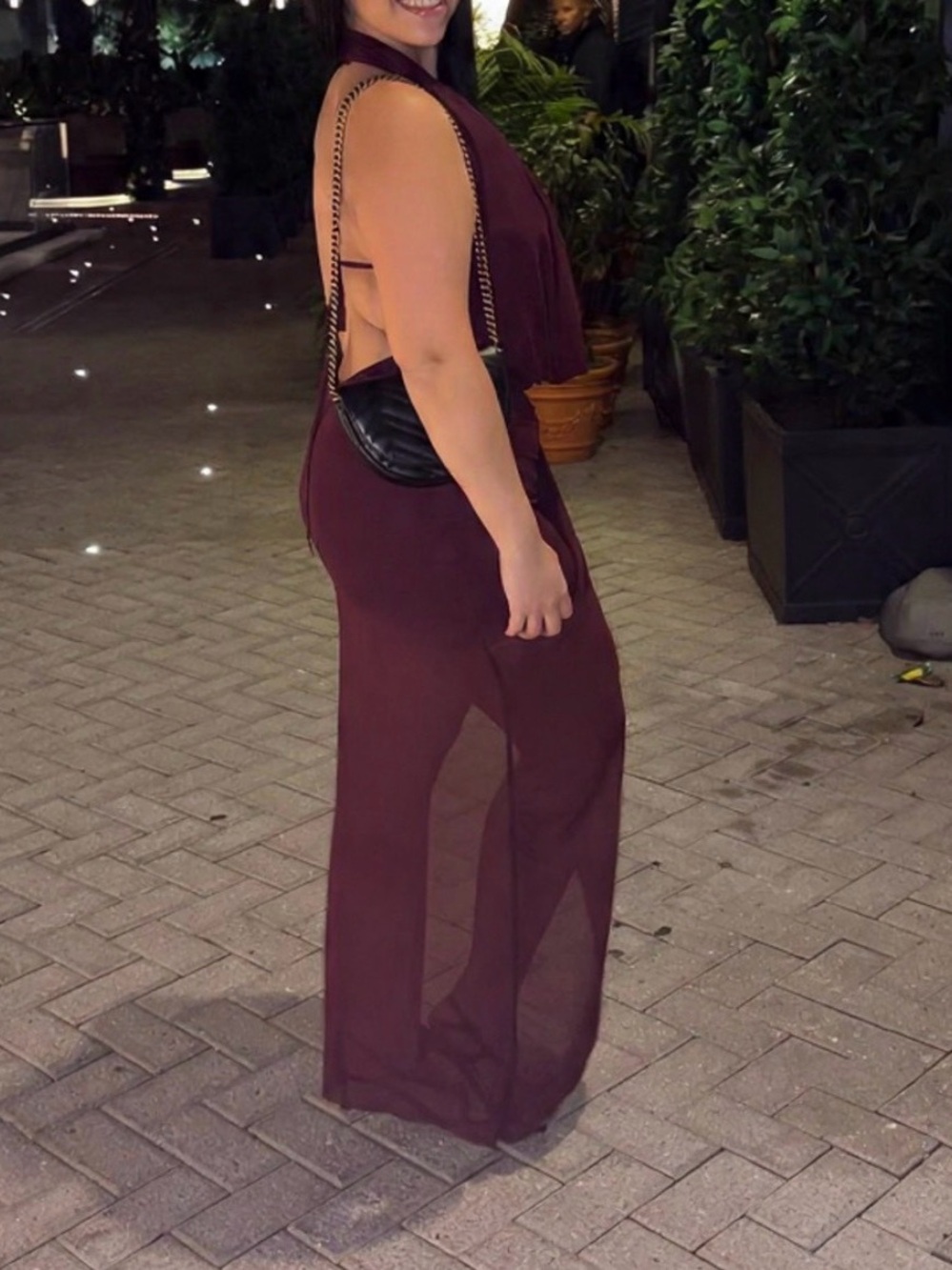 Backless dress